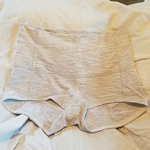 Lululemon High waist shorts